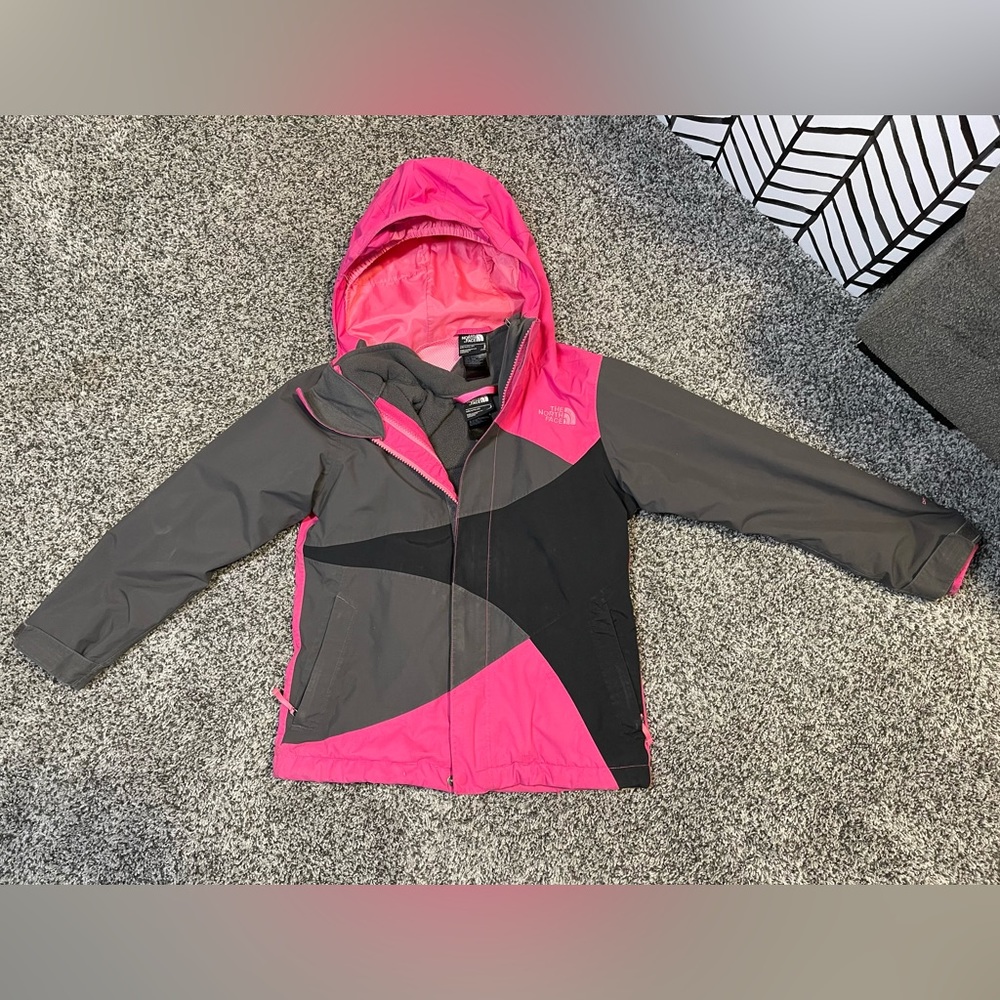 SOLD 
North Face; 3-1 Winter Jacket; Girls Size S (7/8)